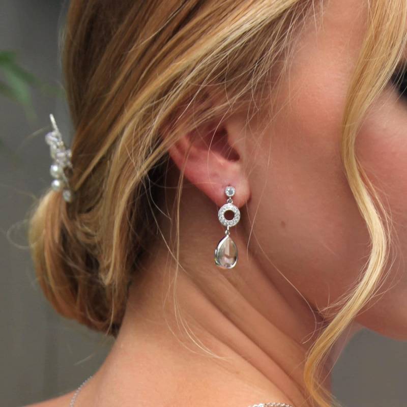 Kristall-Brautohrringe, Hélia, Silberne Brautohrringe, Strasssteine, Romantisch, Gold, Strass-Hochzeitsohrringe Kristall-Brautohrringe, Hélia, Silberne Brautohrringe, Strasssteine, Romantisch, Gold, Strass-Hochzeitsohrringe von AtelierSarahAime