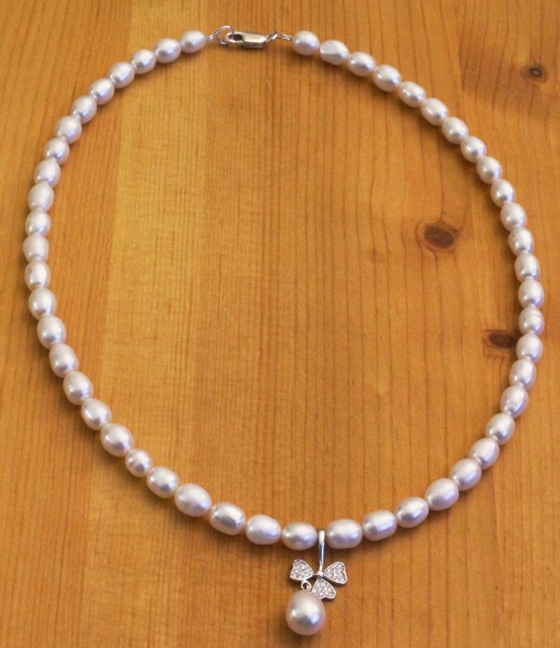 Perlenkette, Kleeblatt Anhänger, Sterling Silber Halskette, Süßwasserperlen, Hochzeit Brautjungfern Geschenk Perlenkette, Kleeblatt Anhänger, Sterling Silber Halskette, Süßwasserperlen, Hochzeit Brautjungfern Geschenk von AtelierSarahRachel