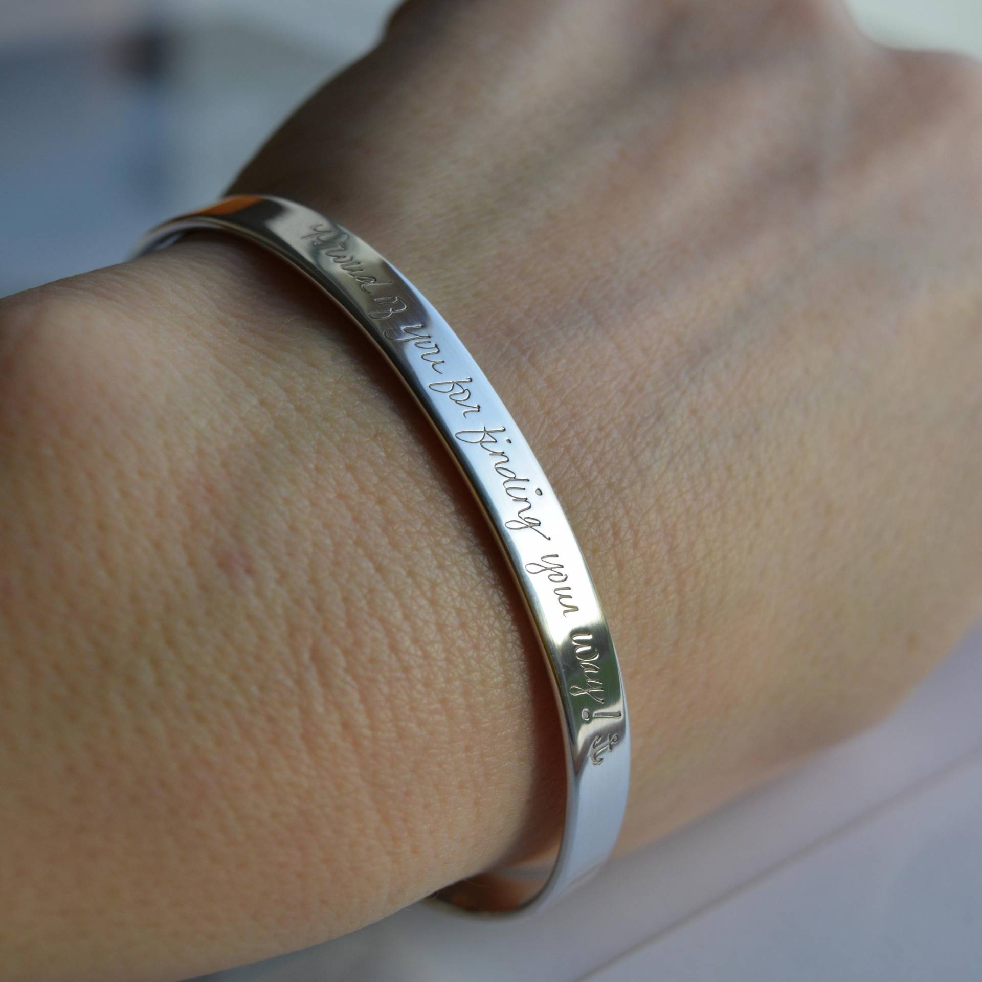 Armband, Sterling Silber Armreif Gravur, Koordinaten, Name, Religiöses, Motivierendes Ihr Text Innen/Außen Eingraviert von AtelierSilverMouse