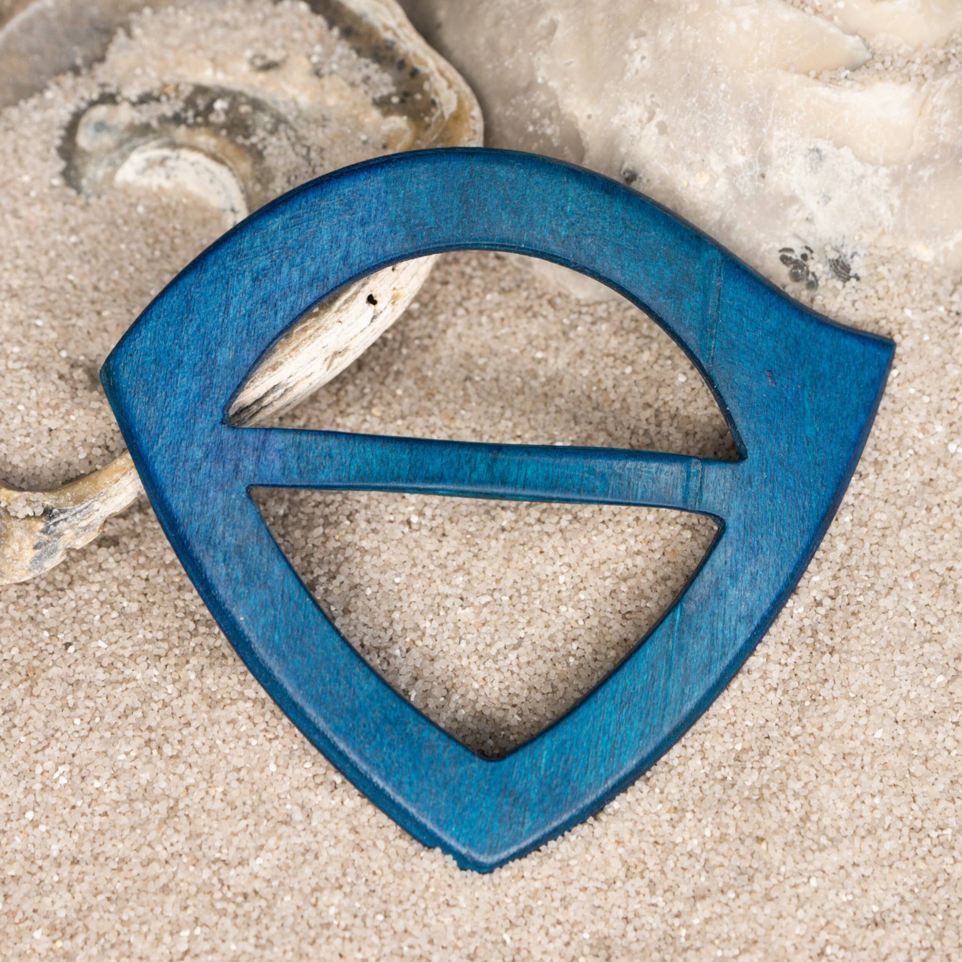 Tuchschließe Aus 6Fach Formverleimtem Dünnen Birkenholz. Federleicht Und Sehr Bruchfest von AtelierSinger