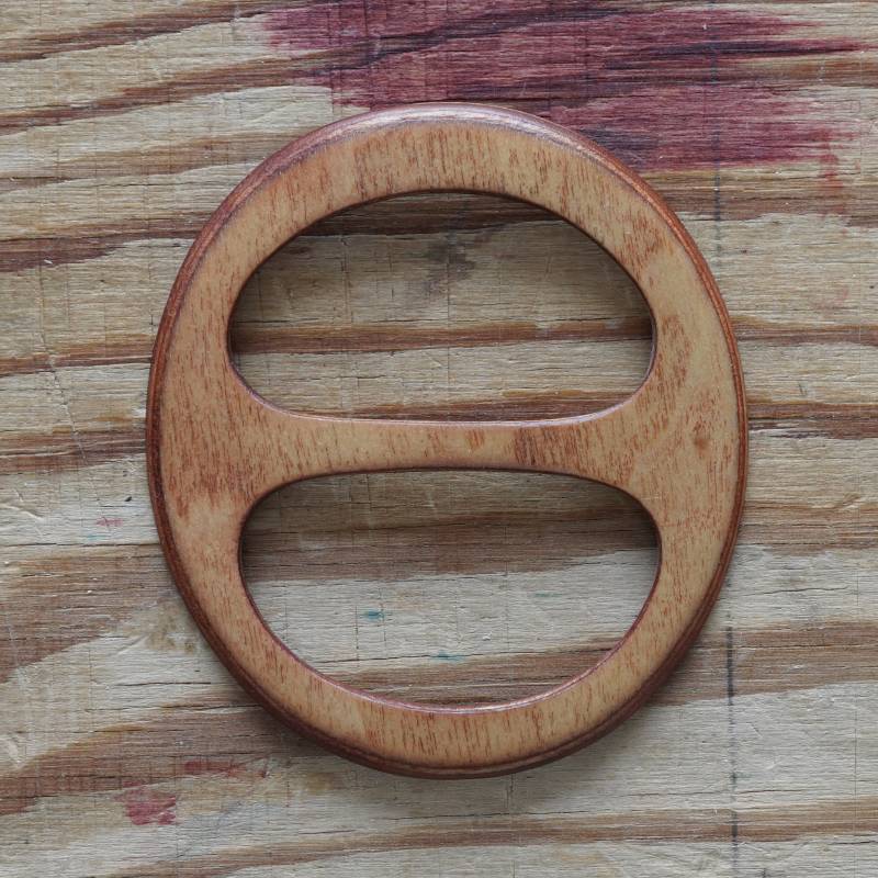 Tuchschließe Und Schalring, Größe M, Aus Formverleimtem Dünnen Birkenholz. 6-Schichtig Dadurch Sehr Bruchfest. Extrem Leicht von AtelierSinger