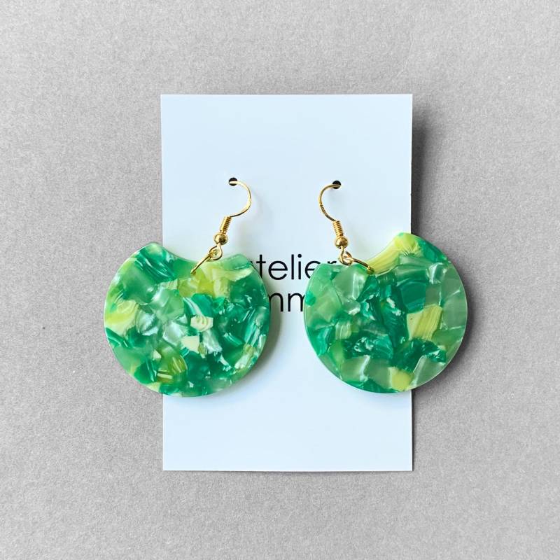 Ohrringe All Green, Statement Ohrringe, Bunter Schmuck von AtelierSommer