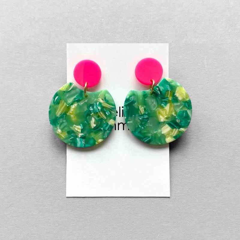 statement Ohrringe Green Neon, Ohrstecker, Leoparden Schmuck von AtelierSommer