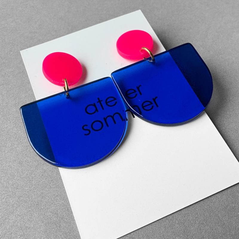 statement Ohrringe Retro Neon Und Blau, Ohrstecker, Leoparden Schmuck von AtelierSommer