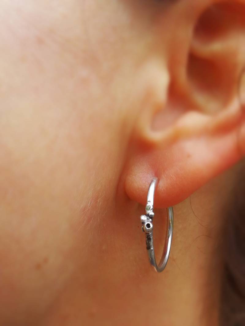 Einzigartige Silber Ohrringe Mit Zwei Kleinen Prehnite Steine, Bestes Geschenk Für Weihnachten Einzigartige Silber Ohrringe Mit Zwei Kleinen Prehnite Steine, Bestes Geschenk Für Weihnachten von AtelierTiuh