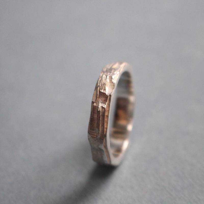 Bague Texturé Argentée Für Homme Oder Femme, Unisexe von AtelierTiuh