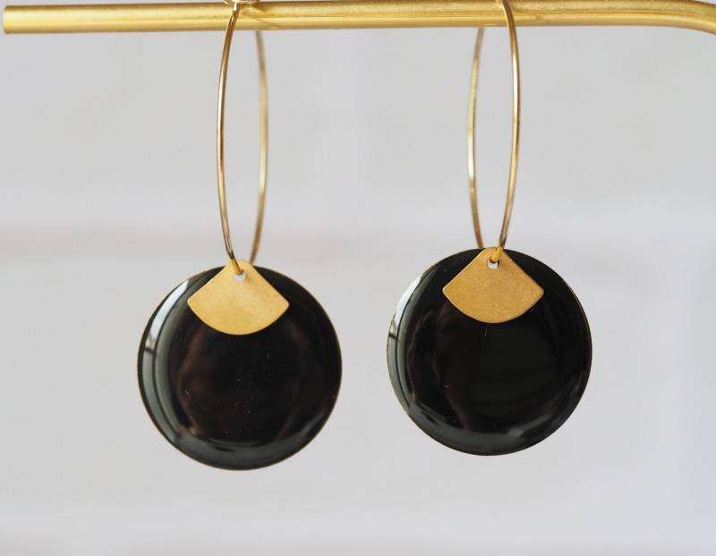 Zarte Creolen, Vergoldet Mit Feingold/Designerschmuck Emaillierte Pailletten Handgefertigt von AtelierVivienne