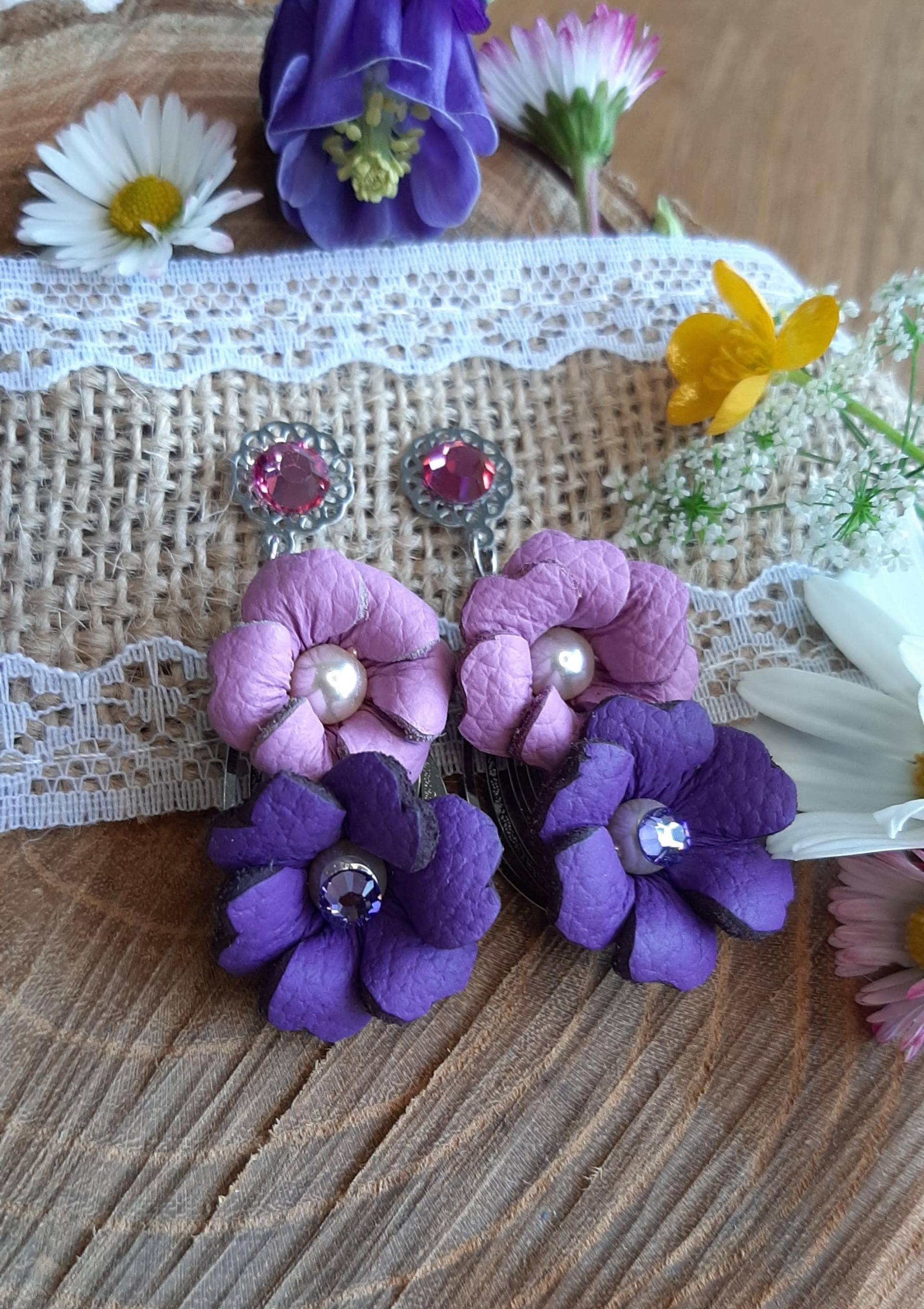 Handgefertigte Blumen Ohrhänger Aus Leder von AtelierVonSimone