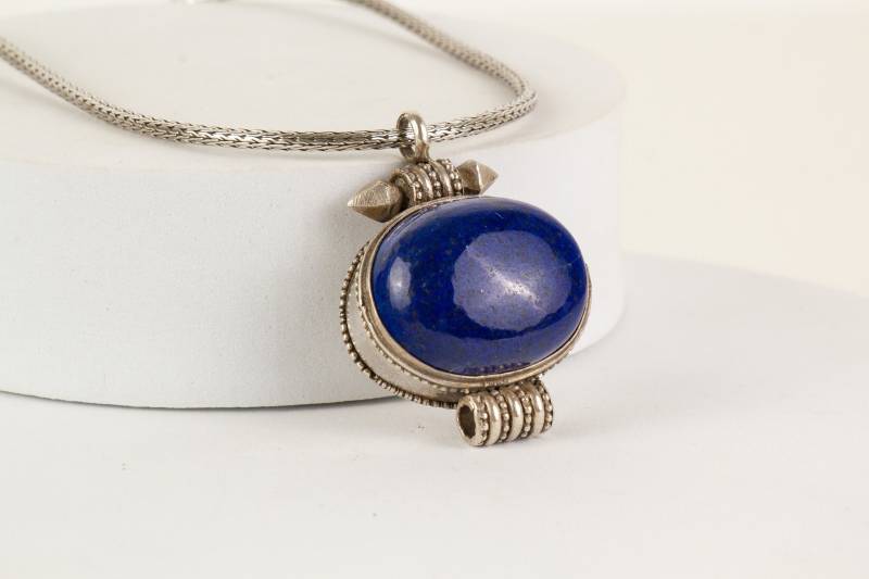 Halskette Mit Anhänger Lapis Lazuli Edelstein Sterling Silber von AtelierZurLinde