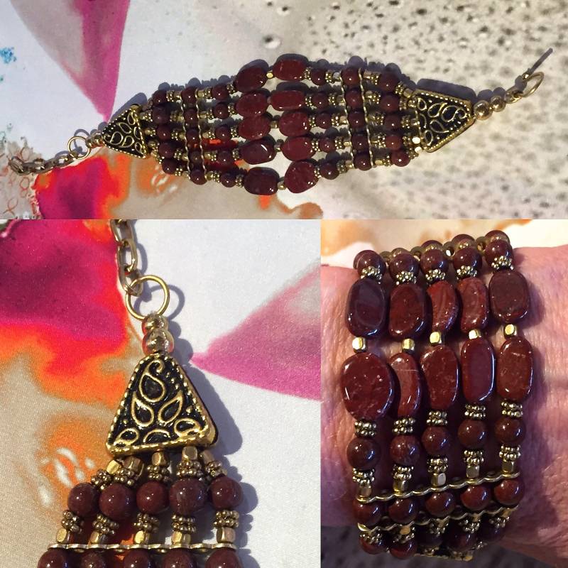 Schickes Hippie Natursteine Armband Schickes Hippie Natursteine Armband von Atelierdailleurs