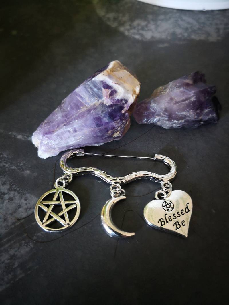 Silberne Wicca-Mond-Pentagramm-Hexenbrosche Silberne Wicca-Mond-Pentagramm-Hexenbrosche von AthanorCreations