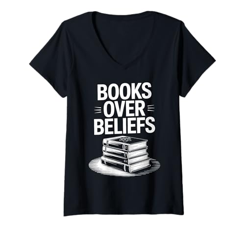 Damen Bücher über Überzeugungen stapeln Wissen und Wissenschaft T-Shirt mit V-Ausschnitt Damen Bücher über Überzeugungen stapeln Wissen und Wissenschaft T-Shirt mit V-Ausschnitt von Atheist Agnostic Knowledge Science Book Lover