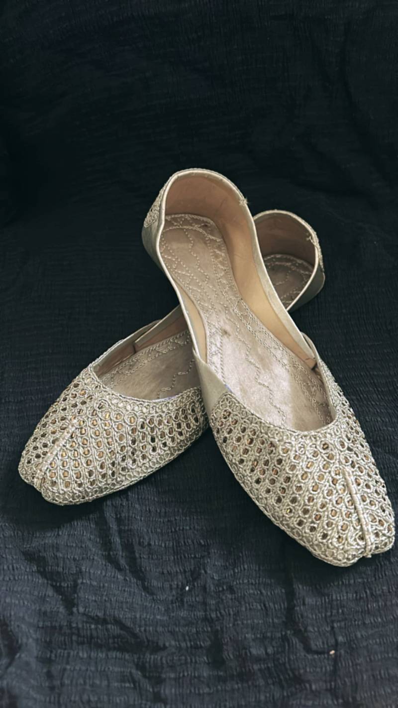 Handgemachter Khussa Lederschuh von AthenaStudioDE