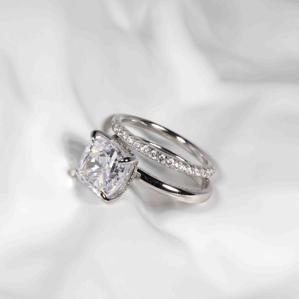 Versteckter Halo-Ehering Im Kissenschliff Mit Moissanit Und Halb-Ewigkeitsring, Verlobungsring-Set Aus 925Er Sterlingsilber, Diamant-Ring-Set Für von AthenajewelryArt