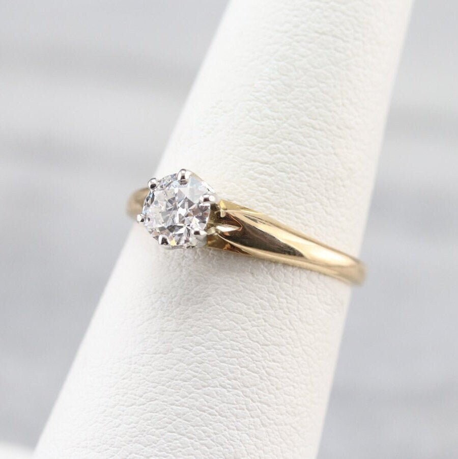 Runder Schnitt Moissanite Ein Diamant Ring, Hergestellt in 18K Gelbgold Solitär Vorschlag Ehering Für Frauen, Geschenk Sie von AthenajewelryArt