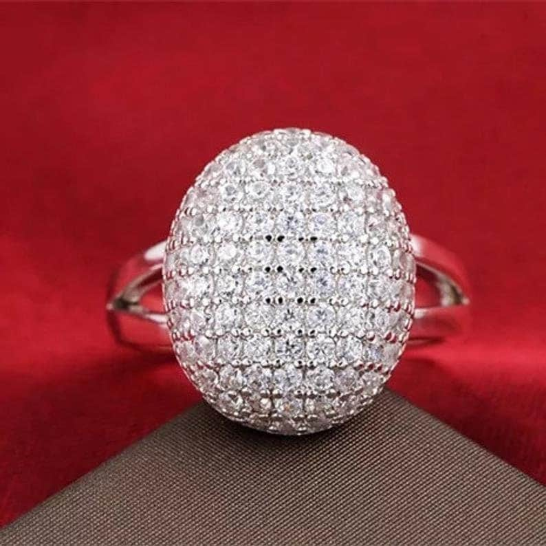 Runder Moissanit Bella Ring, 925 Sterling Silber Kuppel Stil Split Schaft Einzigartige Frauen Diamant Vorschlag Ring Geschenk Für Sie von AthenajewelryArt