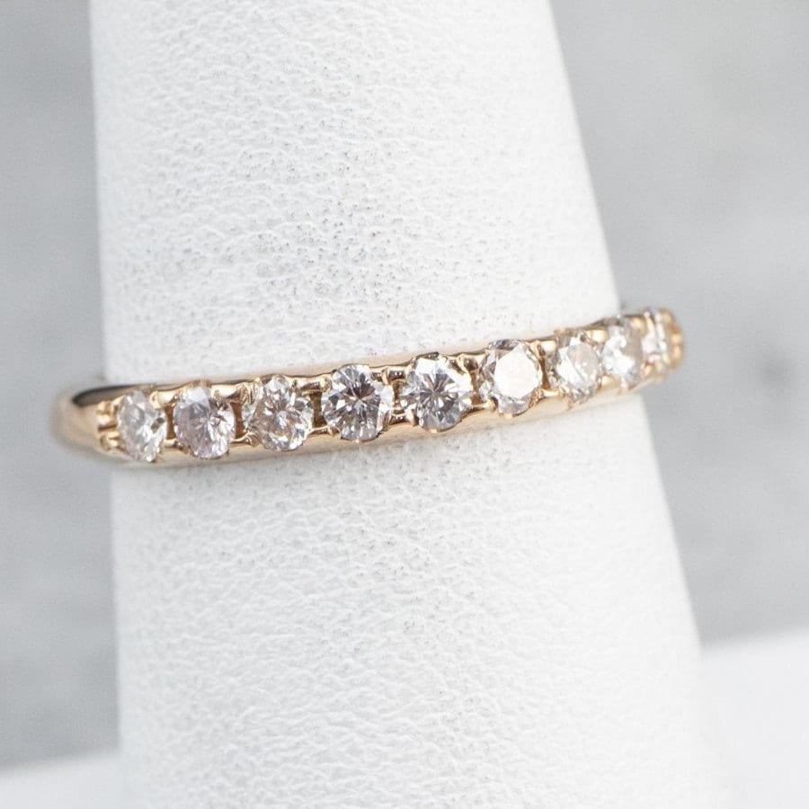 Rundschliff Moissanite Eternity Band, 18K Gelbgold Ehering, Verlobungsband, Passendes Stapelband, Vorschlag Band Für Sie von AthenajewelryArt