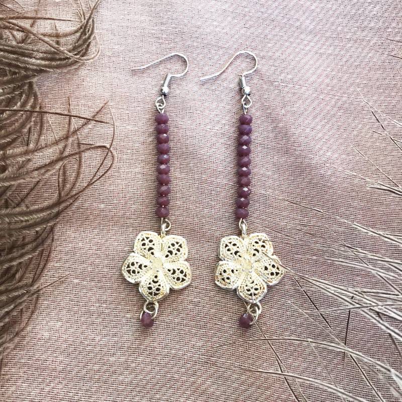 Handgefertigte Schmuck Ohrringe, Lange Lila Blumenschmuck, Blumenohrringe, Geschenk Für Sie, Kostenloser Versand von AthenianKosmima