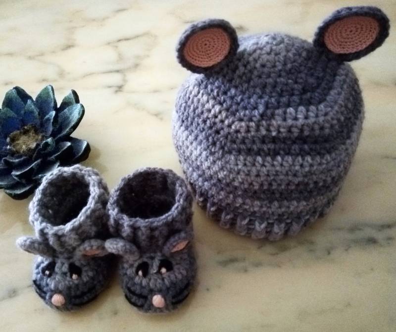 Gehäkeltes Maus-Baby-Set/Micky-Maus-Mütze Und Schühchen-Set/Boho-Micky-Maus-Mütze Mit Ohren/Boho-Maus-Hausschuhe/Geschenk Für Kinder von Athiss