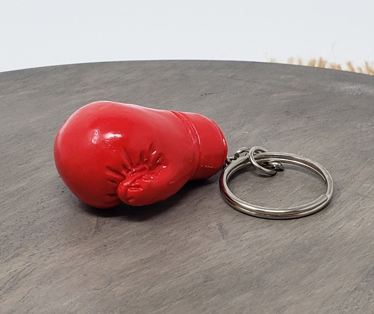 Boxhandschuh Schlüsselanhänger - Boxen Dekoration/Muay Thai Housewarminggeschenk Sport Liebhaber Ufc Dekor Weihnachtsgeschenk Boxhandschuh Schlüsselanhänger - Boxen Dekoration/Muay Thai Housewarminggeschenk Sport Liebhaber Ufc Dekor Weihnachtsgeschenk von AthleticHomestyles