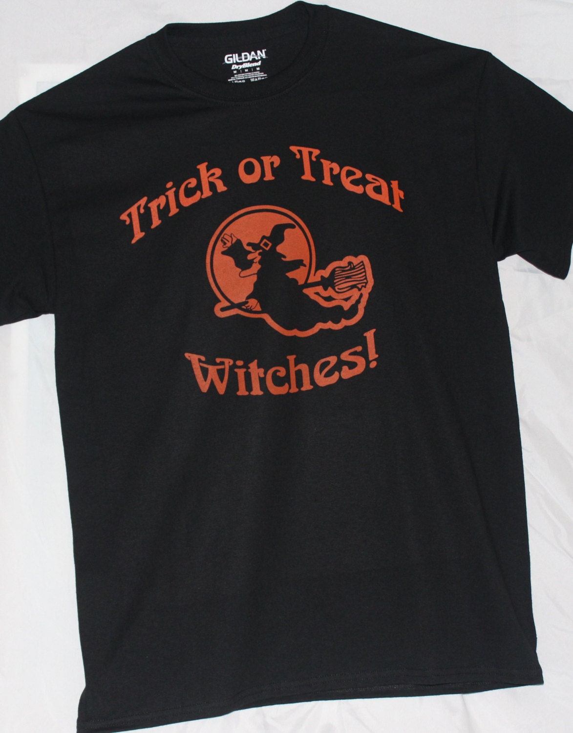 Trick Oder Hexen T-Shirt Trick Oder Hexen T-Shirt von AtlanticShoreTees