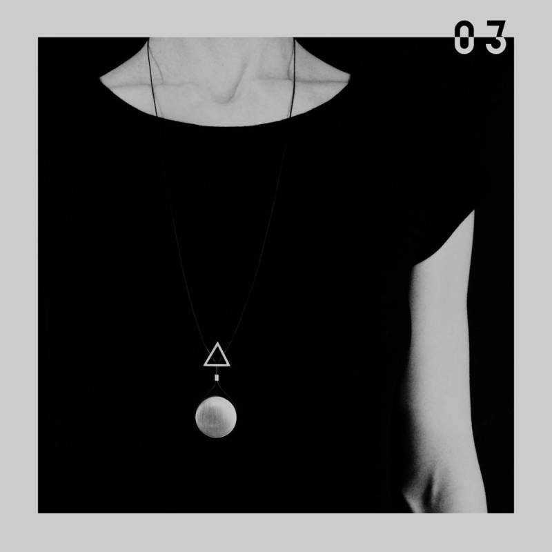 Atma Cycles - 03. Feuer + Mond/Sonne Doppelseitiges Silber/Messing Amulett von AtmaIsSpace