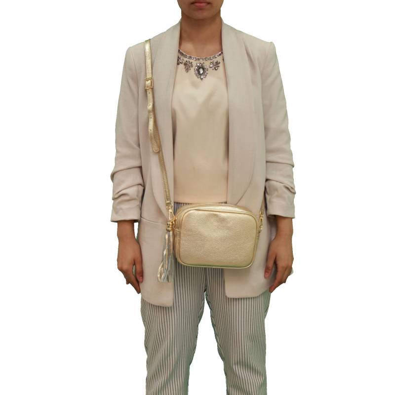 Womens Gold Echtes Weiches Leder Kompakte Umhängetasche Mit Quaste Am Reißverschluss Befestigt von AtoZLeather