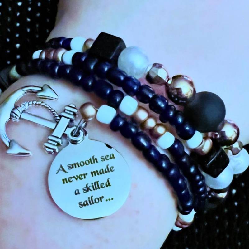 Ein Glattes Meer, Das Noch Nie Einen Erfahrenen Seemann Gemacht Hat - Fdr Armband von AtomicApplePie