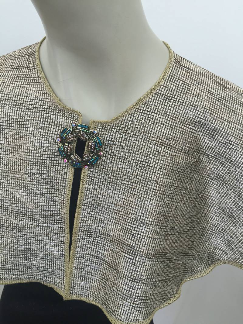 Irisierendes Gold-Cape. Goldfarbenes Mini-Cape Für Frauen. Metallic Schicht Stück. Einheitsgröße von Atooda