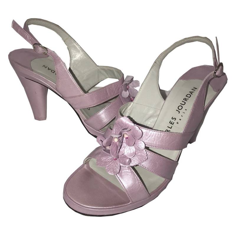 Charles Jourdan Lavendel Offener Singback Pumps Charles Jourdan Lavendel Offener Singback Pumps von AttitudesFashion