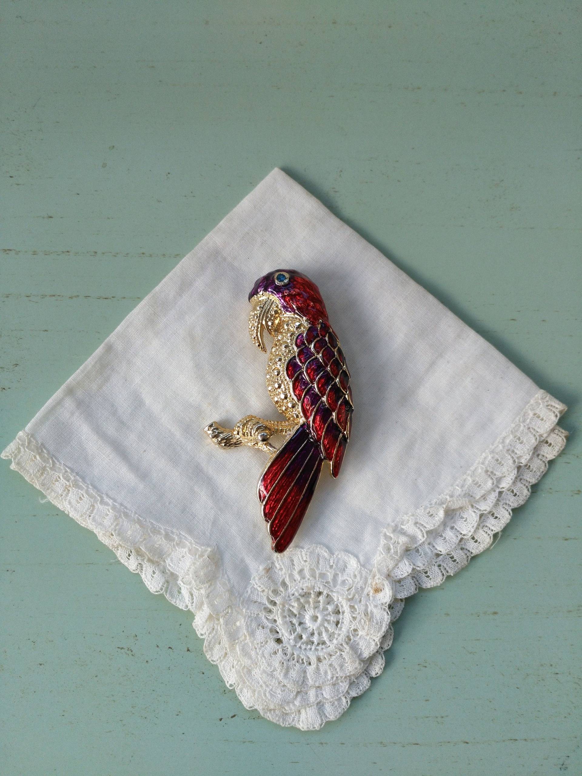Vintage Emaille Papagei Brosche von AuBonEndroit