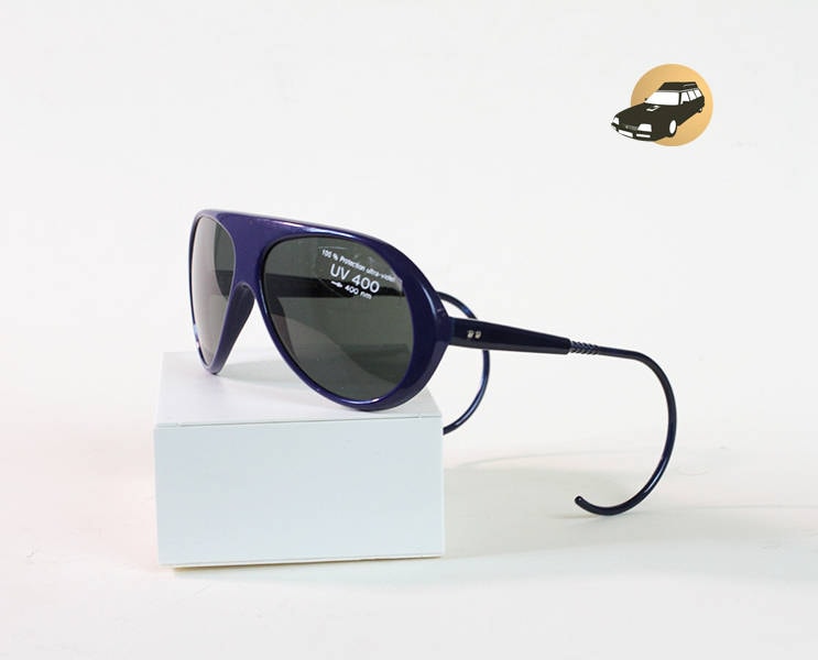 Vintage Blaue Kunststoff-Sonnenbrille Für Kinder von AuCasOuFrenchVintage