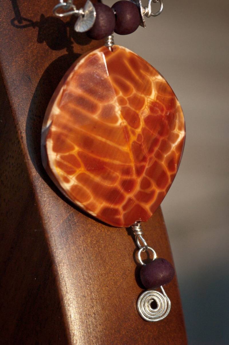 Feuerachat Halskette Mit Passenden Ohrringen Feuerachat Halskette Mit Passenden Ohrringen von Aubeads