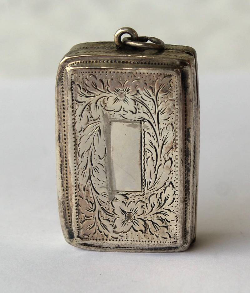 Silber Vinaigrette Edward Smith Birmingham 1828 Vergoldete Innenausstattung Silber Vinaigrette Edward Smith Birmingham 1828 Vergoldete Innenausstattung von Auctionata