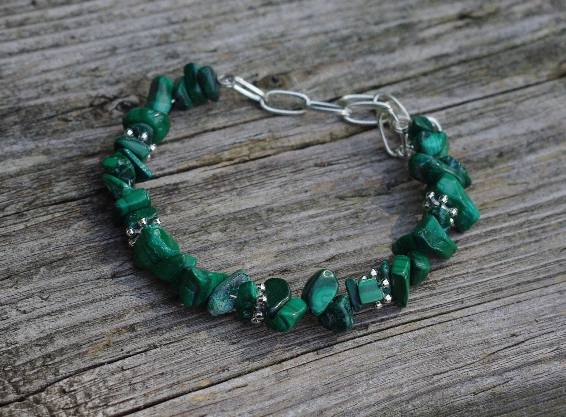 Malachit Armband ~ Halbedelsteine in Waldgrün von AudacityWear