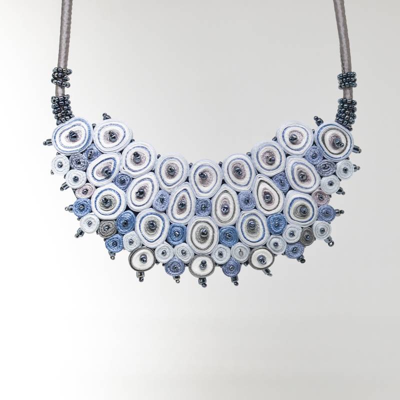 Bib Halskette Blau, Handgefertigte Halskette von AudraTextileStudio