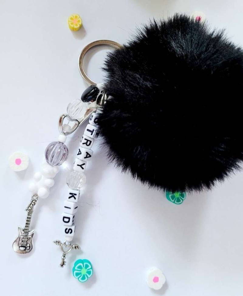 Schlüsselanhänger Taschenanhänger Stray Kids Handmade K Pop Geschenk Geburtstag Stay Fan von AudreyKreationen