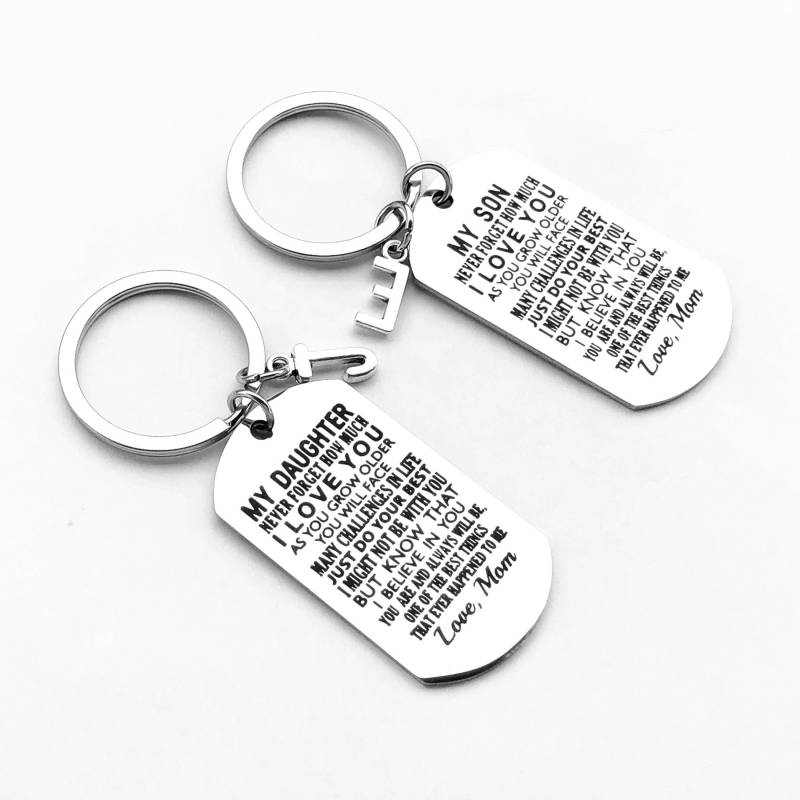 Personalisiertes Geschenk Für Sohn/Tochter Gravierter Edelstahl Initial Charm von AudreyjewelryB