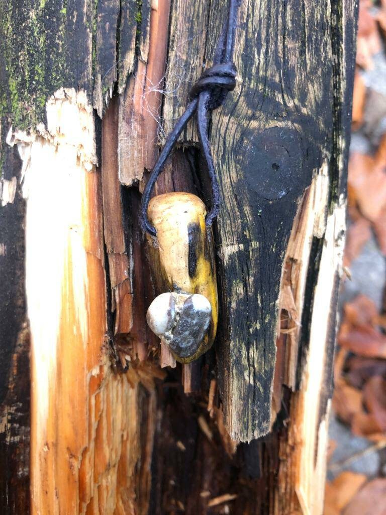 Halskette Mit Lederband Aus Treibholz Und Isarkies Heart von AuenSchmuck