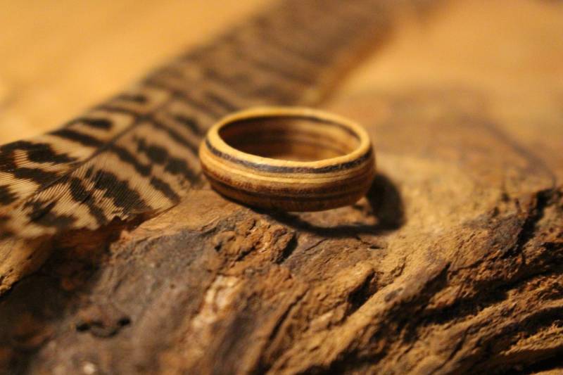 Handgemachter Holzring Männer Herren Boho Natur Holz Ring von AuenwaldCrafts