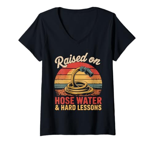 Damen Raised on Hose Water and Hard Lessons. Lustig T-Shirt mit V-Ausschnitt von Aufwachsen Einer Generation