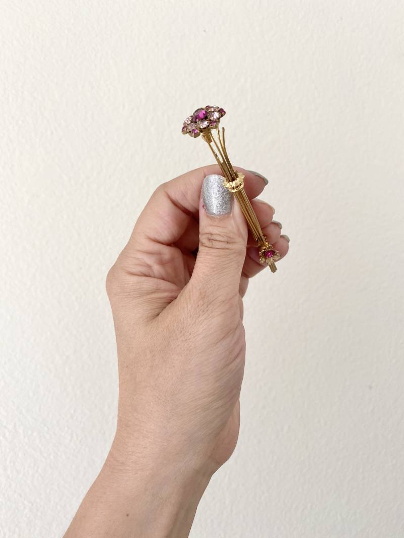 Vintage Brosche Floral Spray Blumenstrauß Schmuck Geschenk Hübsche Retro-Mode von AugustSings