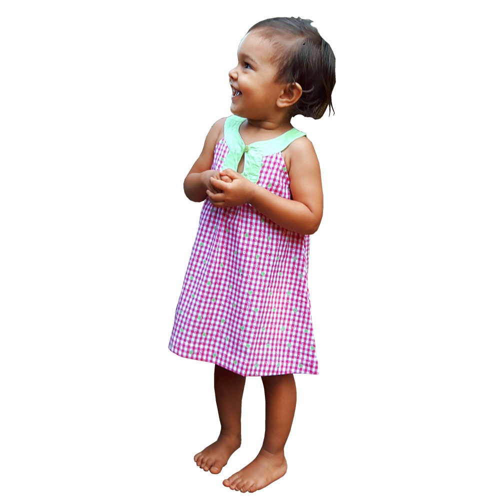 Sommerliches Baby Mädchen Und Mädchenkleid, A Form, Trapezkleid, Rot-Weiß Kariert Mit Kleinen Blumen, Hellgrüner Kragen, Aummade Sommerliches Baby Mädchen Und Mädchenkleid, A Form, Trapezkleid, Rot-Weiß Kariert Mit Kleinen Blumen, Hellgrüner Kragen, Aummade von AummadeKids