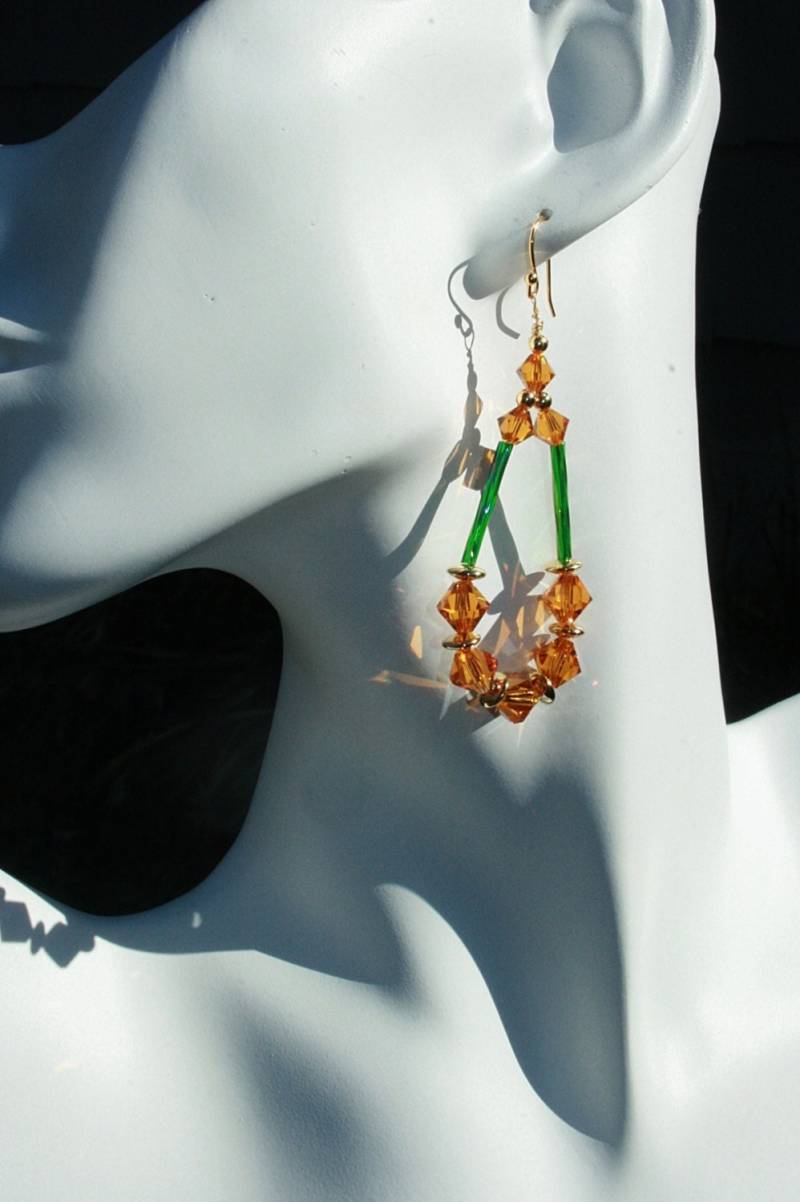 Baumeln Ohrhaken Ohrringe Glas Perlen Topaz Swarovski-Kristallen 14K Vergoldet Handgefertigt Handgefertigte Vintage-Elemente von AuntBeasBling