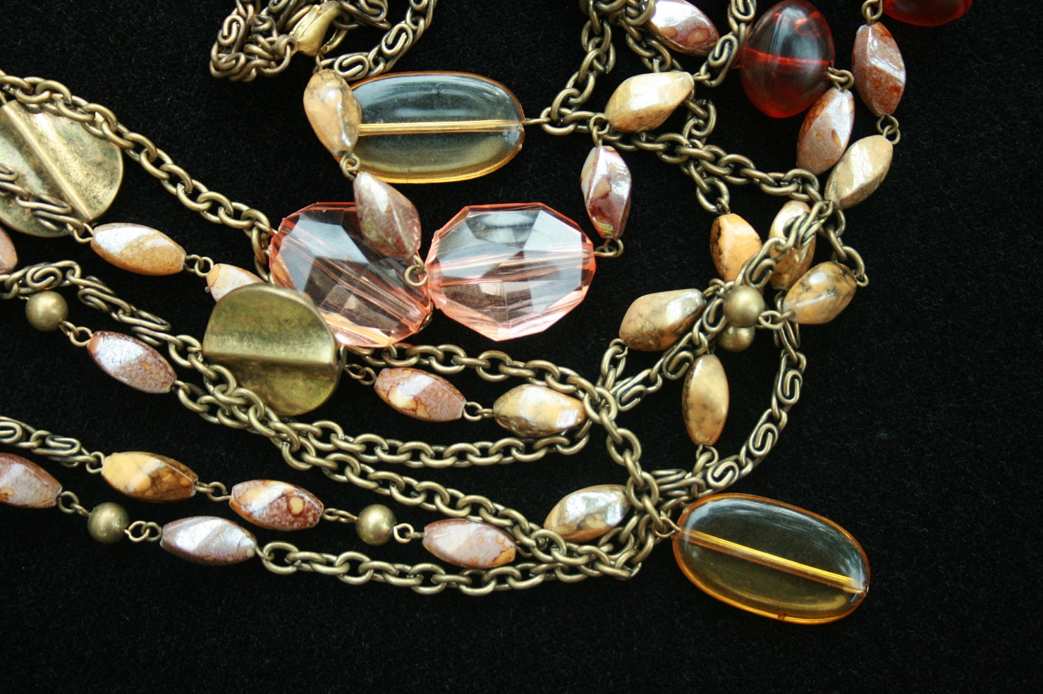 Dreifachstrang Antik Goldton Halskette Lange Stränge Große Herbstfarben Jeder Anlass Herbst Schmuck Trend Dreifachstrang Antik Goldton Halskette Lange Stränge Große Herbstfarben Jeder Anlass Herbst Schmuck Trend von AuntBeasBling
