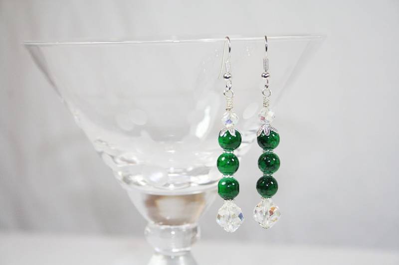 Faux Azurit Malachit Glasperlen Ohrringe Handarbeit Vintage Kristalle Perlen Tiefgrün Designer von AuntBeasBling