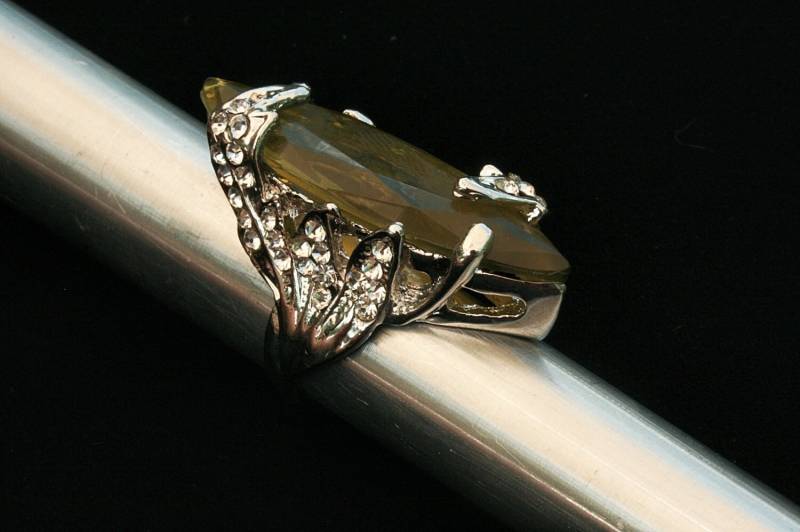 Grüner Strass Ring Vintage Statement Größe 6, 5 Cocktail Neue Alte Lager von AuntBeasBling