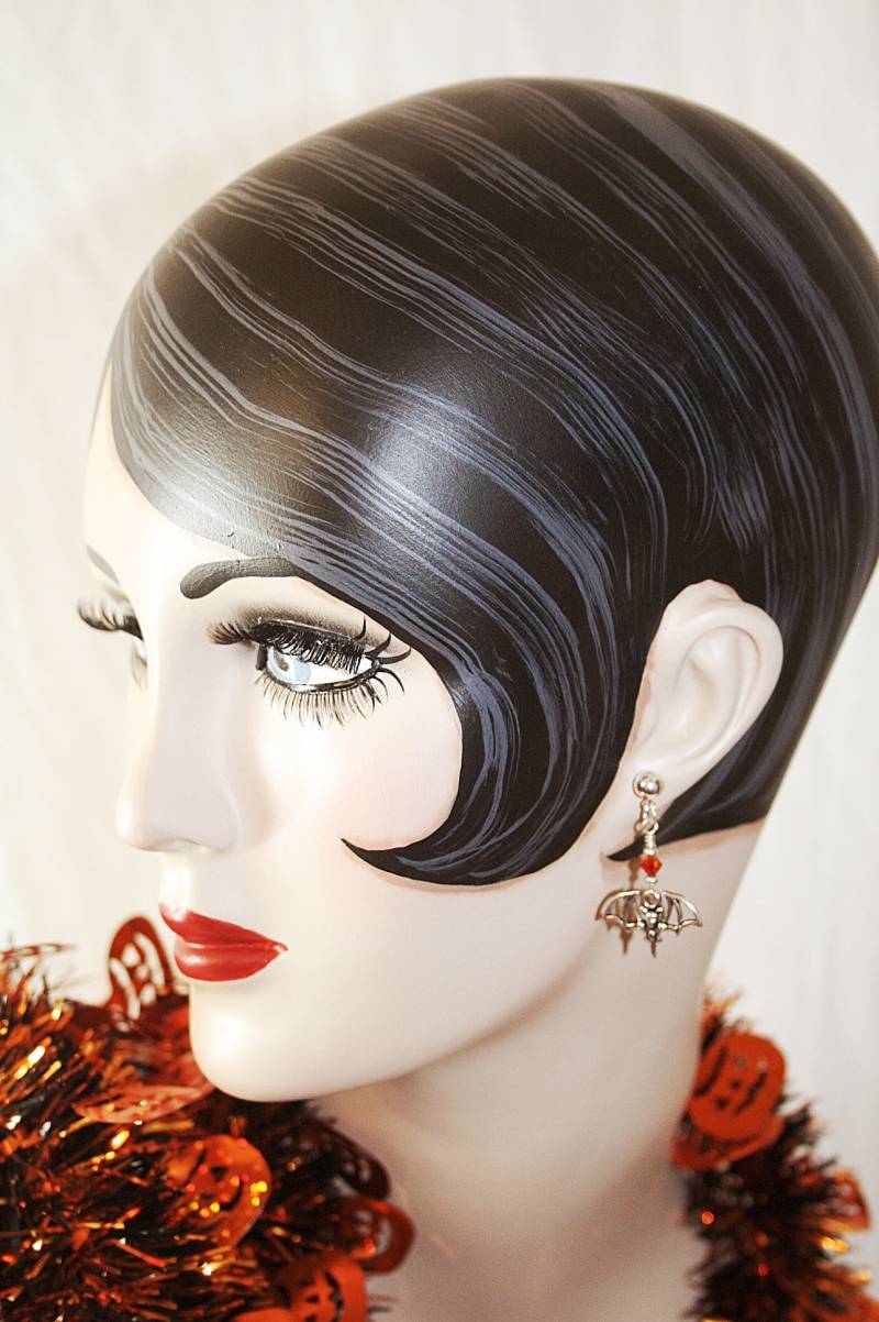 Scary Fledermaus Halloween Ohrringe in Mini Sarg Schlüssel Geschenke Für Sie von AuntBeasBling