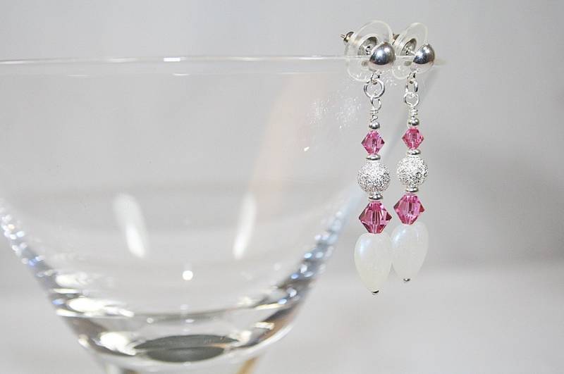 Weißes Herz Ohrringe Valentines Rosa Kristall Hochzeit Brautjungfer Süßes Geschenke Für Sie von AuntBeasBling