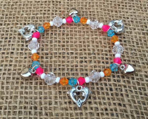 Delphin Liebe Perlen Bettelarmband | Gastgeschenk Kinderschmuck Bead Kit Oder Handmade Armband von AuntJennysBeads